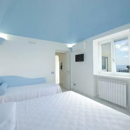 Sleeps 5 Pool Air Con Wifi Vakantiehuis Praiano