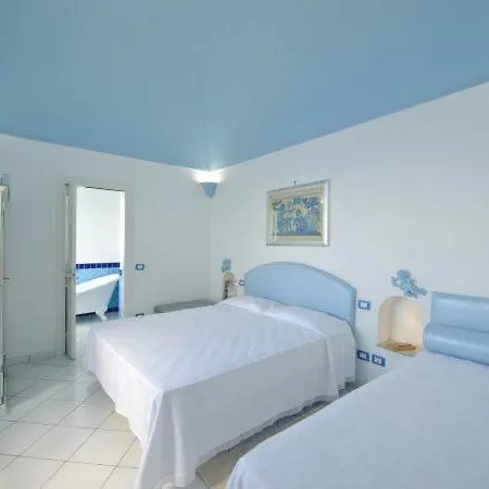 Vakantiehuis Sleeps 5 Pool Air Con Wifi