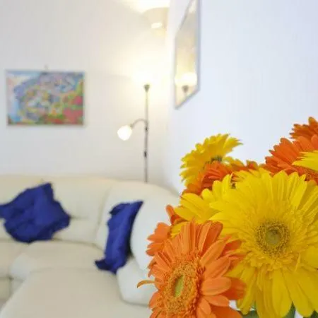 Vakantiehuis Sleeps 5 Pool Air Con Wifi *
