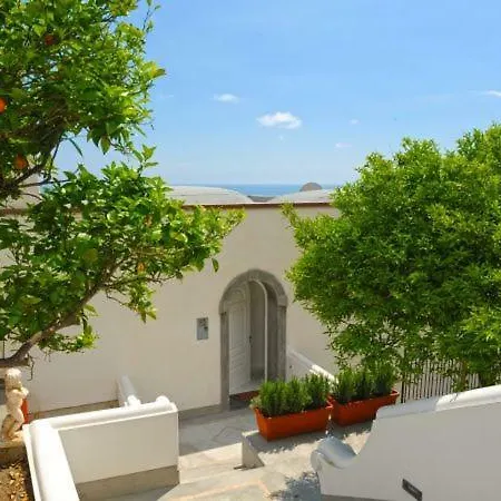 Sleeps 5 Pool Air Con Wifi *