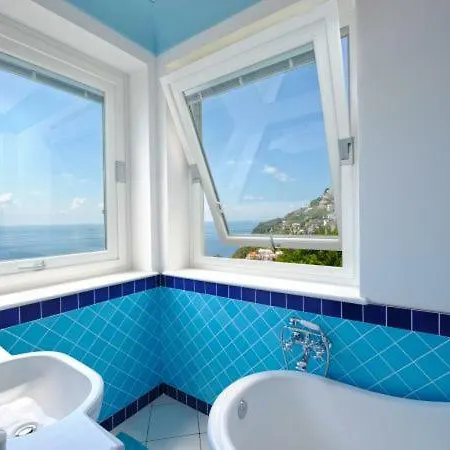 Sleeps 5 Pool Air Con Wifi Vakantiehuis Praiano
