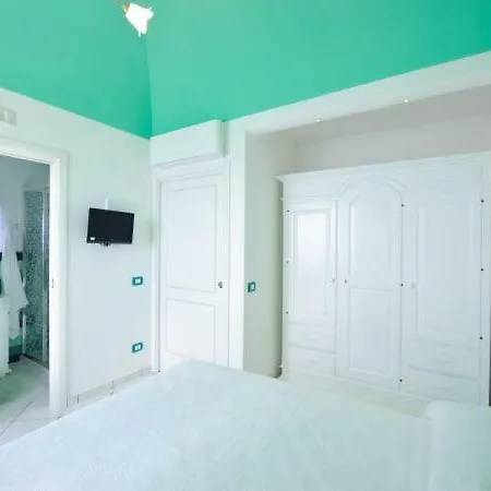 Vakantiehuis Sleeps 5 Pool Air Con Wifi Praiano